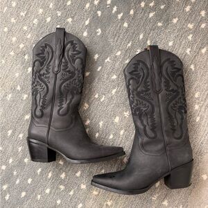 Jeffrey Campbell Dagget Western Boots size 7.5 Black Wash